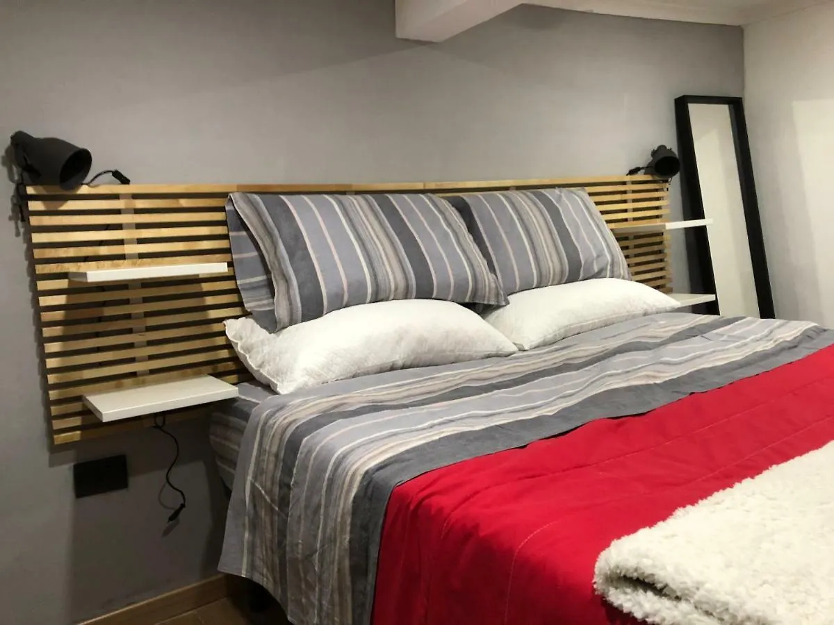 Appartement Jordanaus à Naples 0*,
